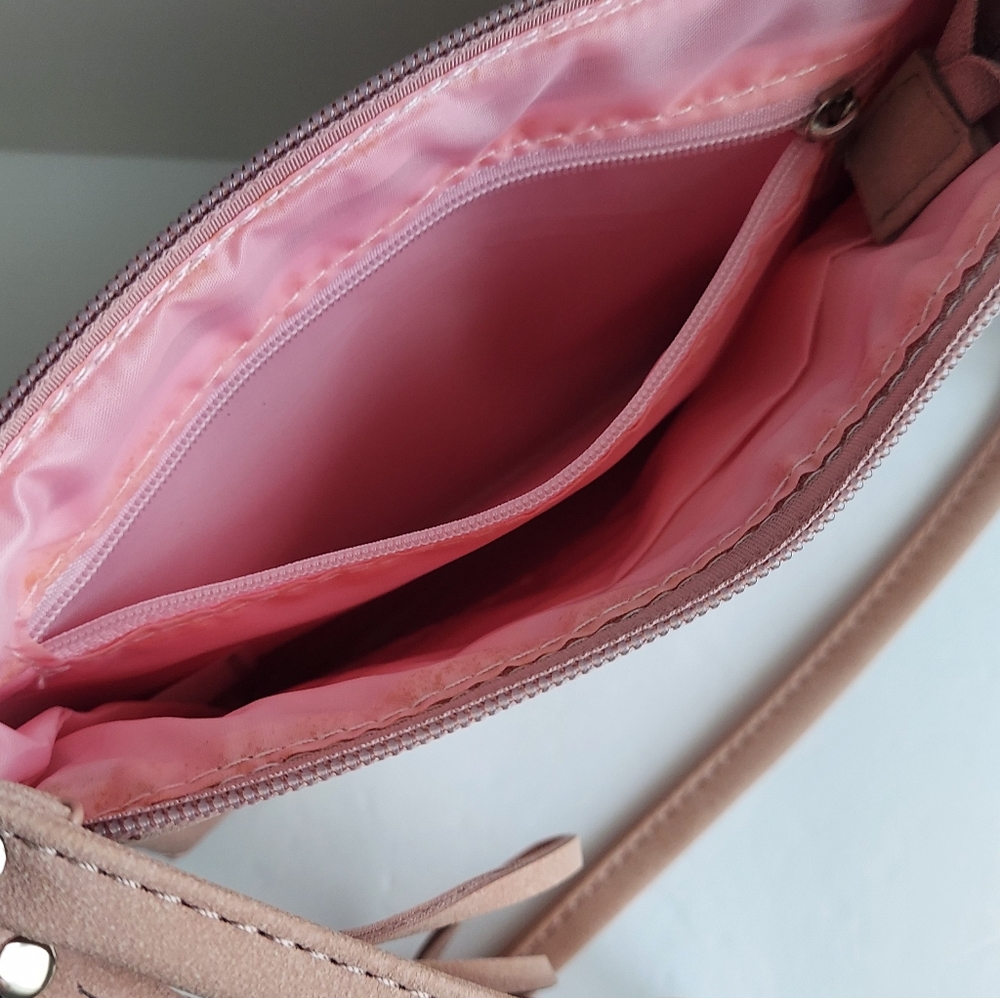 OMG!Accessories Cross-body Purse NWT - Picture 5 of 9